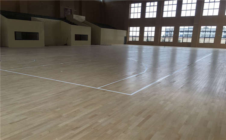 五角楓NBA籃球場木地板哪個牌子好?