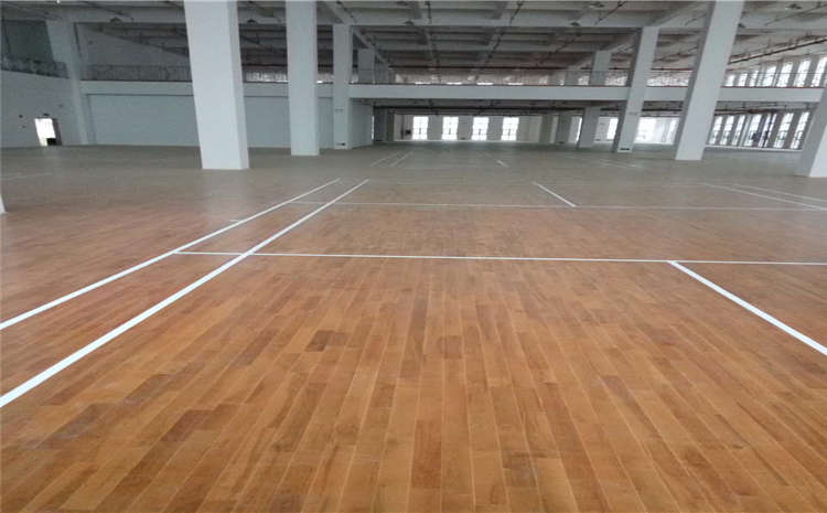22厚乒乓球館木地板單層龍骨結(jié)構(gòu)