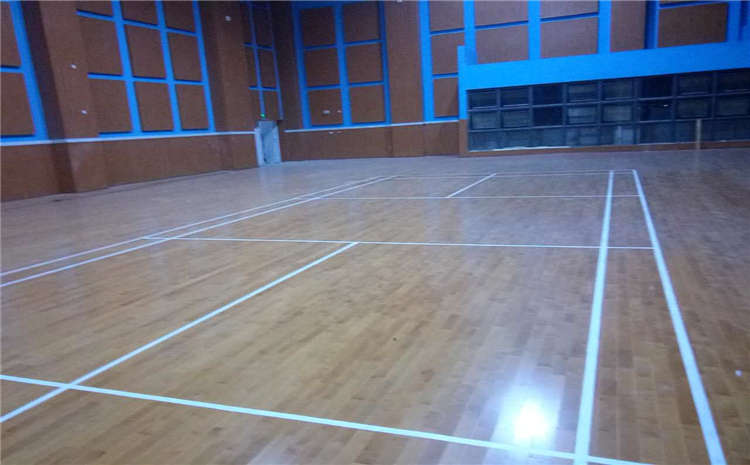 專業的運動體育地板怎么翻新