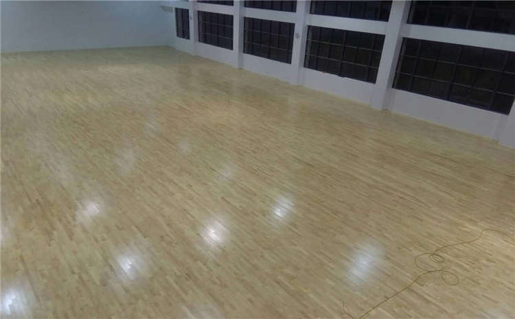 福建楓木體育木地板怎么選