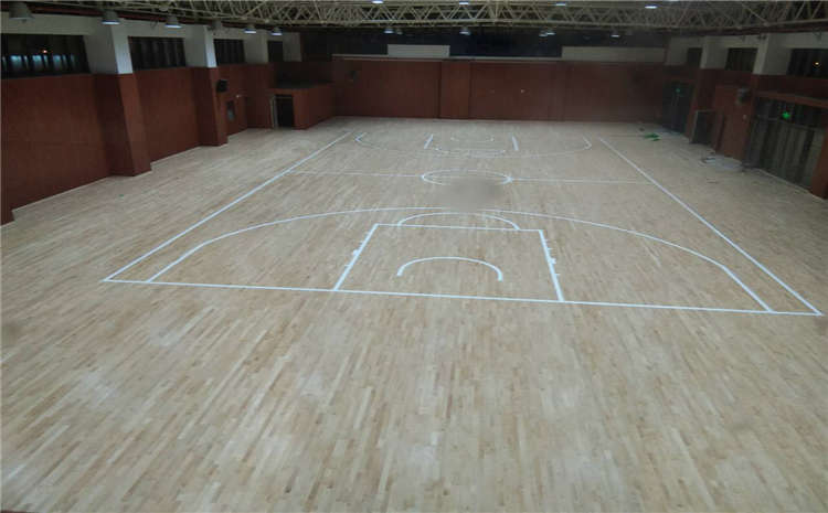 江蘇泰州室內籃球館楓樺木A級面板