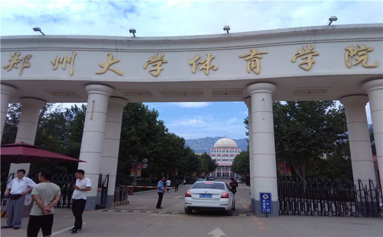 主輔龍骨結(jié)構(gòu)實(shí)木運(yùn)動地板價(jià)格