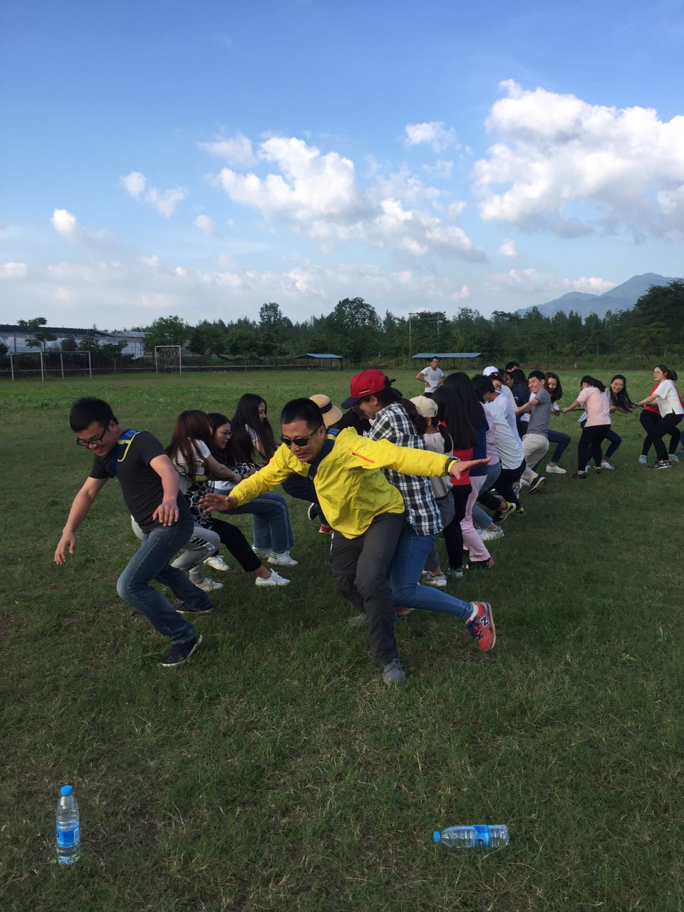 學(xué)校運(yùn)動(dòng)籃球地板市場(chǎng)價(jià)格表